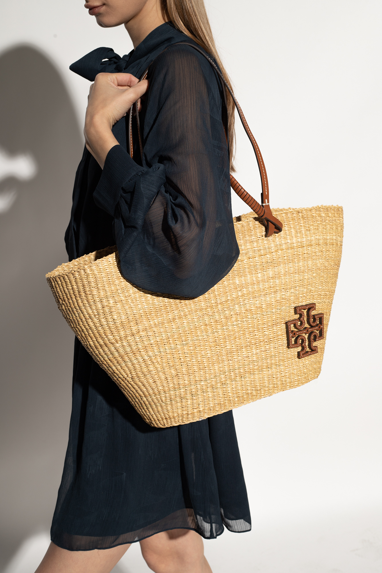 Tory burch milo tote sale